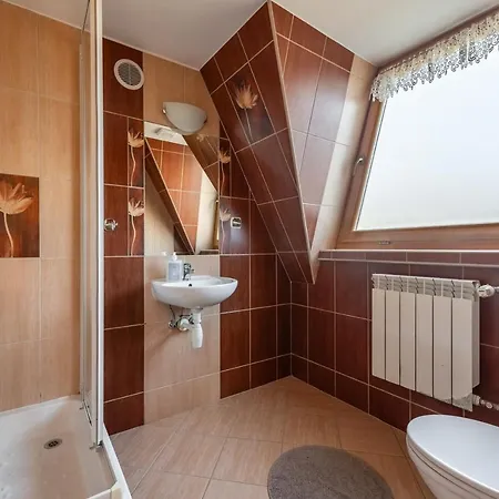 Pod Strzechą Domek alpejski