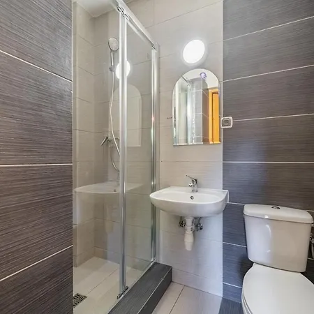 Pod Strzechą 3 *